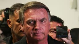 Bolsonaro Líder de Manifestações pede Anistia e Fora Lula