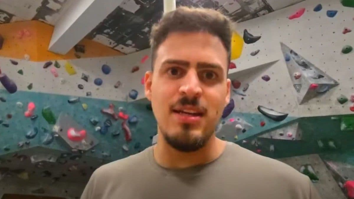 Jon Vlogs fala sobre cisto no pâncreas e cirurgias