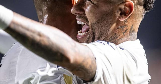 Neymar brilha e provoca após vitória do Santos