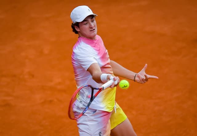 João Fonseca vence Navone e avança às semifinais