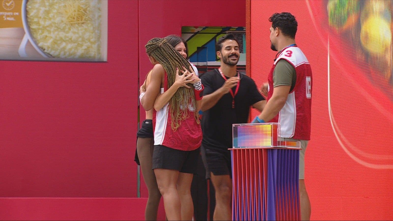 Vitória Strada e Mateus recebem Castigo do Monstro no BBB 25