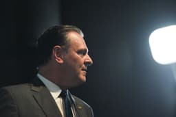 Bancada do Agro discute rompimento com ministro Fávaro