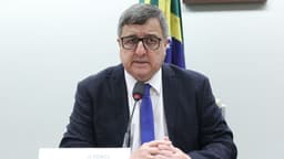Centrão e PT Disputam Vaga no TCU em 2026