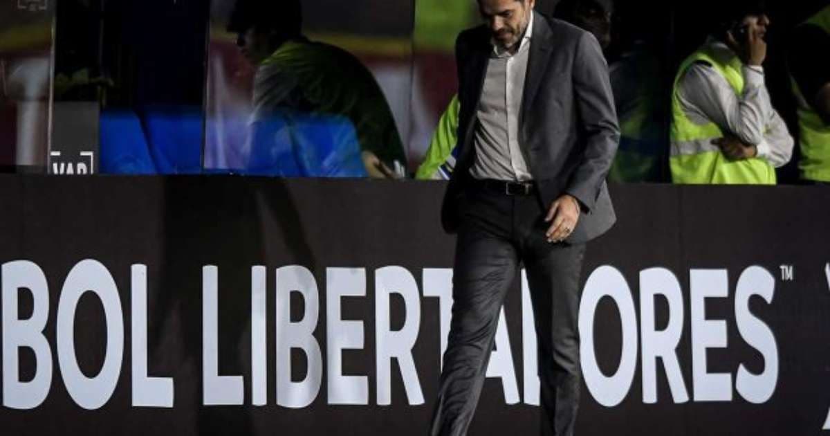 Gago mantémCargo no Boca Juniors Após Eliminação