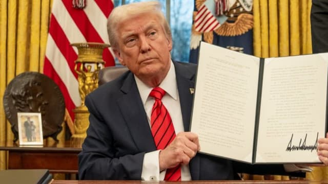 Bolsas dos EUA registram queda após tarifas de Trump