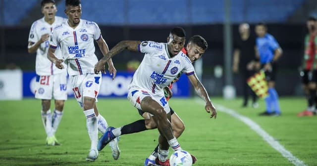 Bahia e Boston River empatam e decidem vaga na Arena Fonte Nova