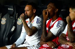 Santos é eliminado do Paulistão em derrota para o Corinthians