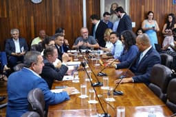 Câmara de SP abrirá CPIs para governo e oposição