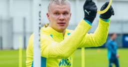 Erling Haaland compra segundo carro de luxo em uma semana