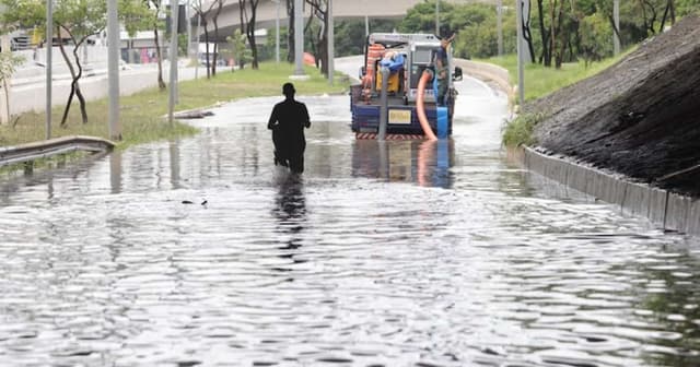 Enchente em SP causa morte de idoso e alagamentos severos