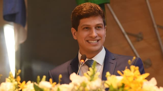 Dia do Frevo é comemorado em Recife com festividades