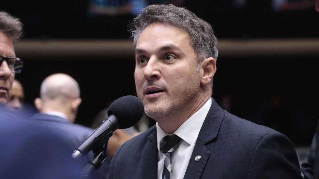 Oposição denuncia gestão temerária e risco na Previ