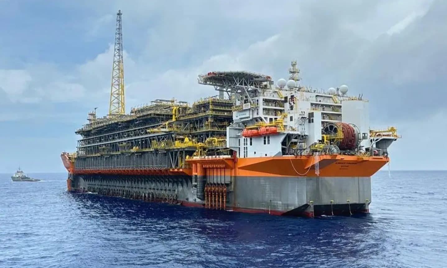 Almirante Tamandaré inicia operações no pré-sal brasileiro