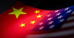 Pequim Busca Executivos em Meio a Crise de Investimentos