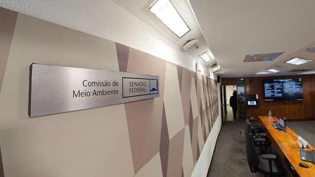 Brasil Avança em Projeto de Retaliação Comercial