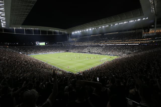 Corinthians enfrenta Barcelona-EQU pela Libertadores