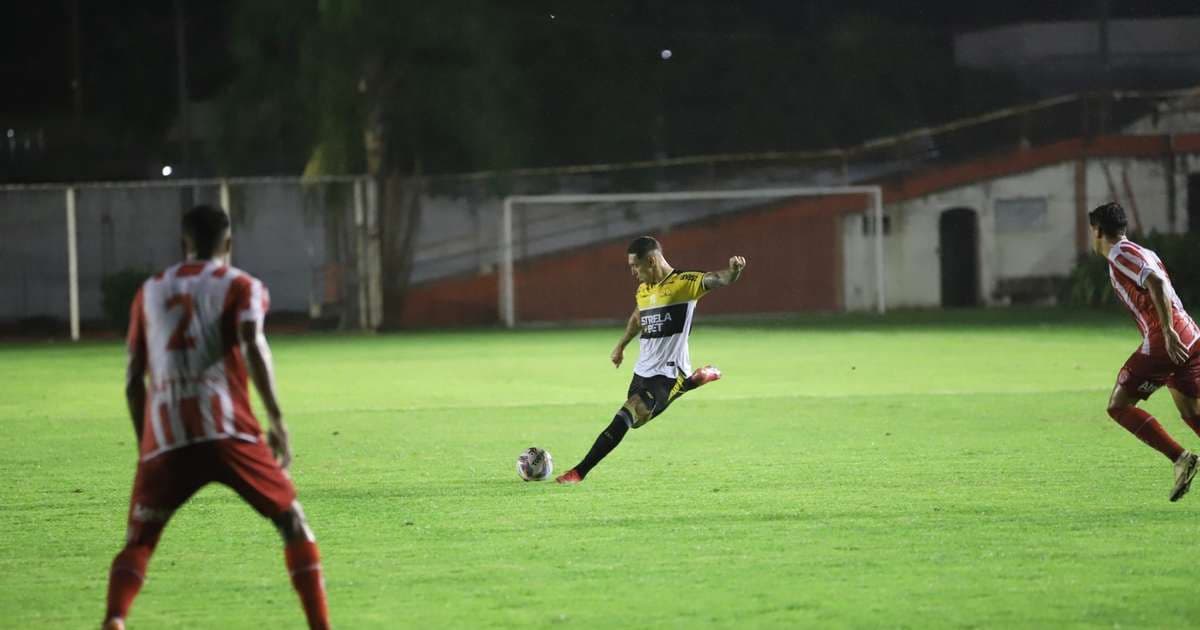 Criciúma e Avaí se enfrentam pela liderança do Catarinense