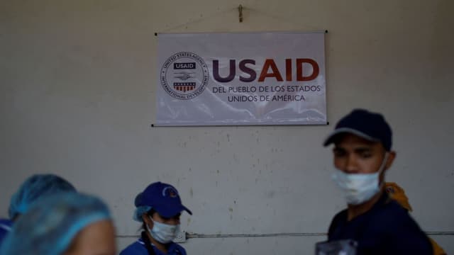 Cortes de empregos da USAID geram pânico em vários países