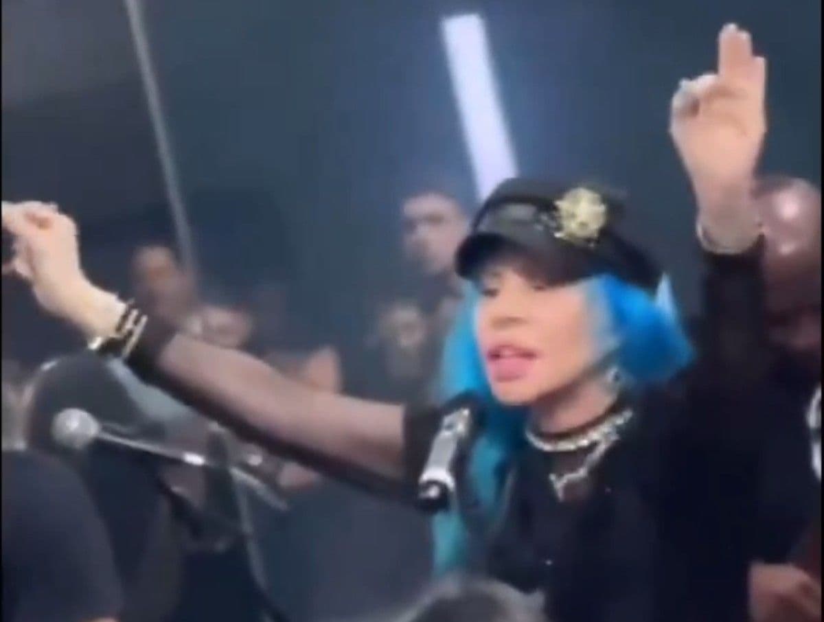 Deputada Ação Contra Baby do Brasil por Desculpas a Abusadores