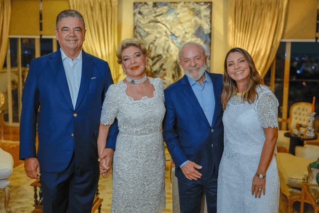 Lula marca presença no aniversário de Marta Suplicy