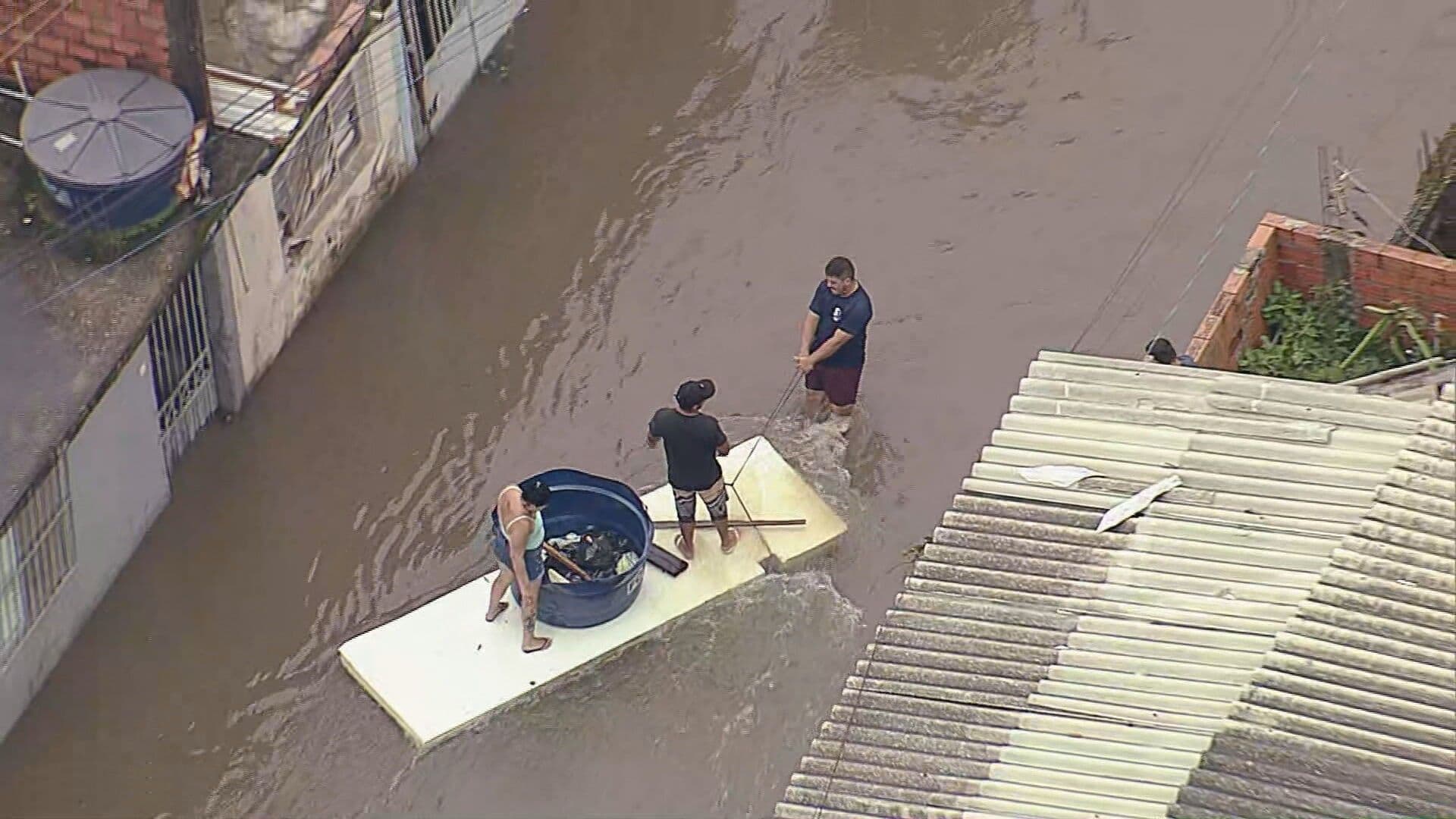 Defesa Civil alerta chuvas intensas em SP até quarta-feira
