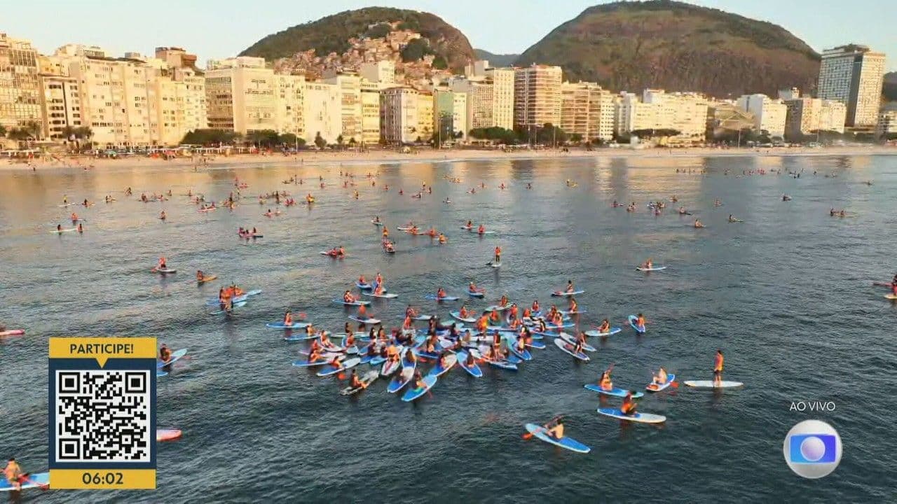 Mar de Copacabana recebe prática de stand up paddle