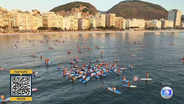 Mar de Copacabana recebe prática de stand up paddle