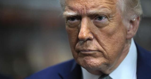 Trump Pretende Cortar Financiamento a Universidades por Atletas Trans