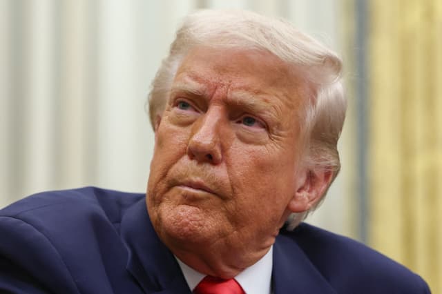 Trump Planeja Fechar Departamento de Educação dos EUA