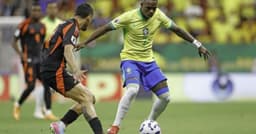 Vini Jr Brilha no Futebol e Combate ao Racismo