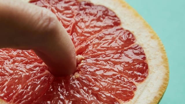 Entenda o que é o orgasmo anal e como alcançar