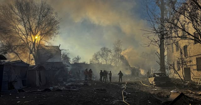 Desafios das Negociações EUA-Ucrânia-Rússia em 2025