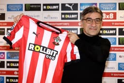 Southampton: Desistência da Premier League e Rebaixamento Imminente