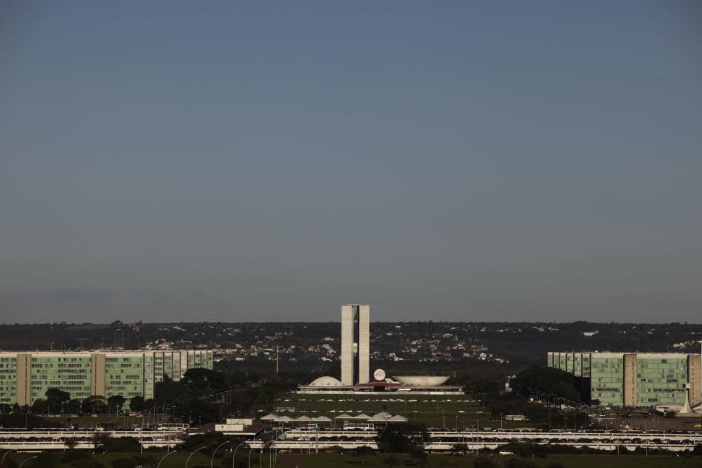 Petistas pedem urgência na reforma ministerial
