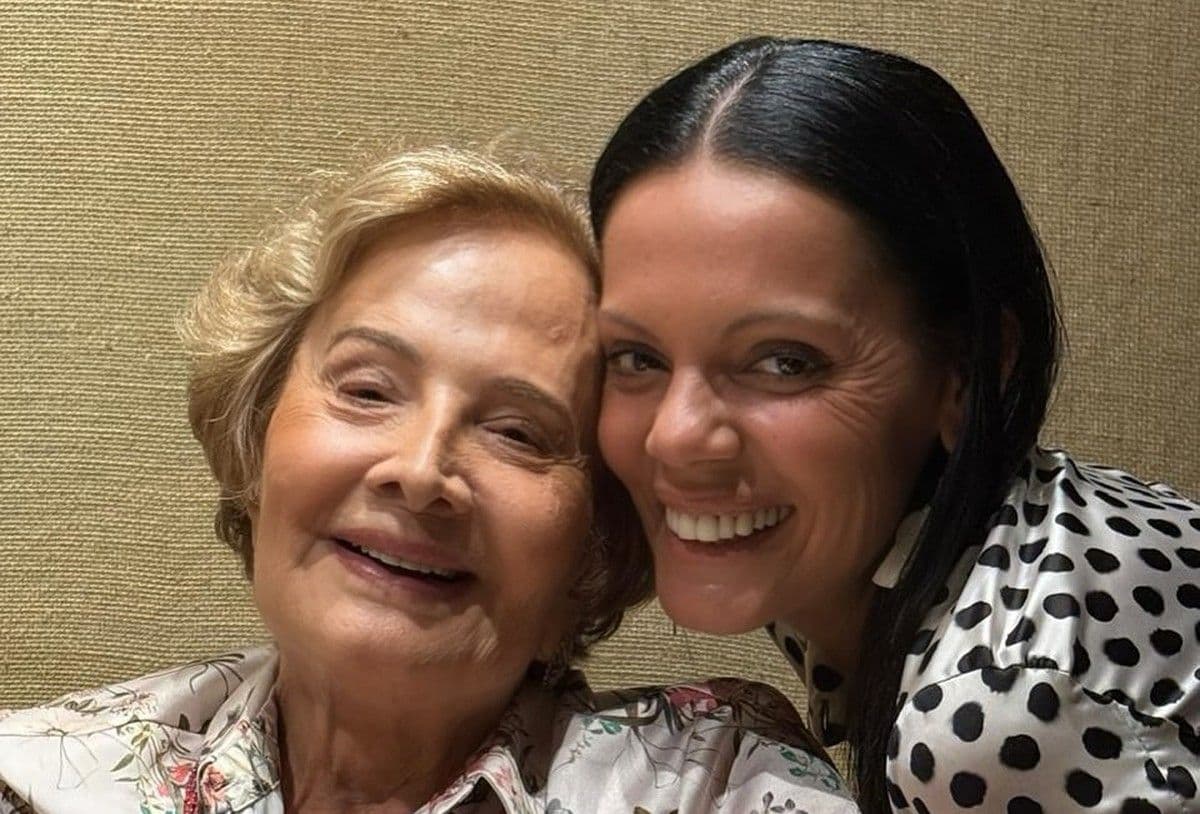 Reação de Glória Menezes à identidade de filho da nora
