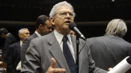 Morre ex-deputado Humberto Souto aos 90 anos em Brasília