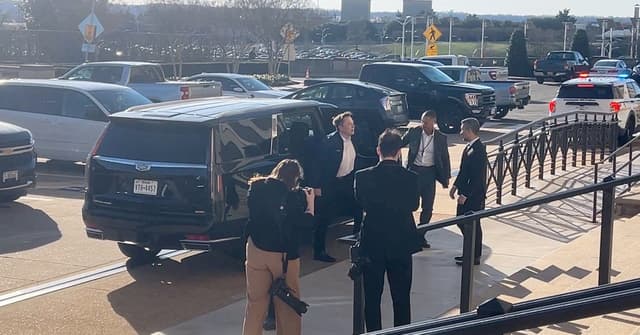 Elon Musk e Reunião Secreta no Pentágono