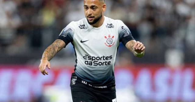 Maycon critica desempenho do Corinthians em derrota