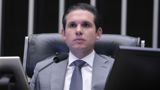 Hugo Motta destaca relação com Gleisi Hoffmann