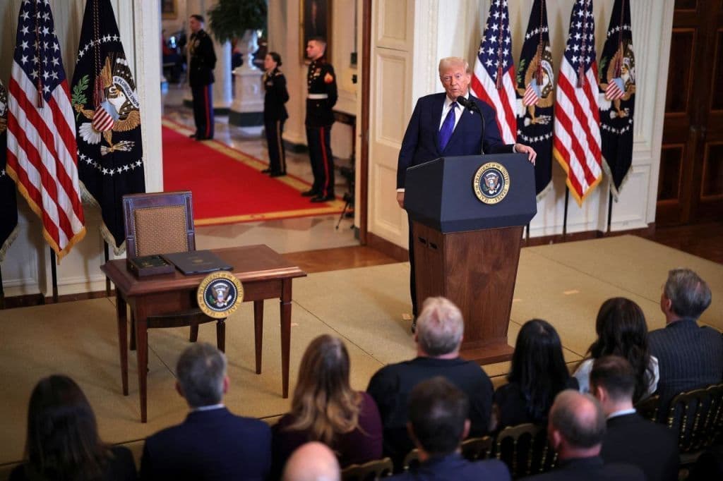 Trump intensifica pressão contra o programa nuclear do Irã