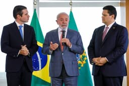 Reforma ministerial ganha força com reunião de Lula