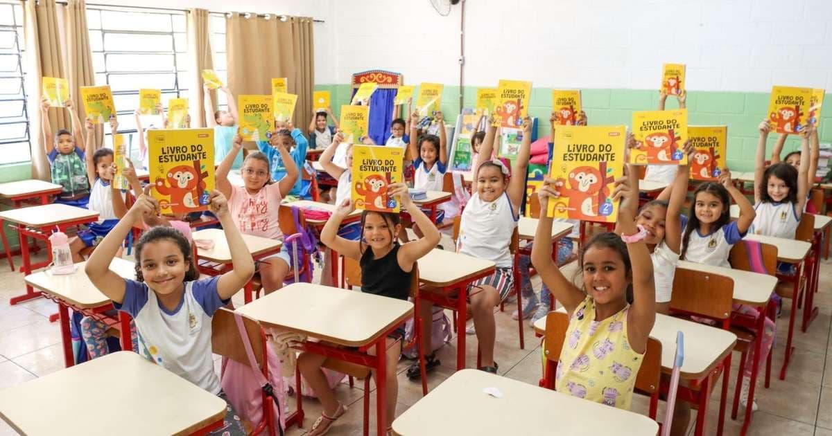 Itaquaquecetuba conquista selo de alfabetização do MEC