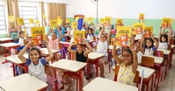 Itaquaquecetuba conquista selo de alfabetização do MEC