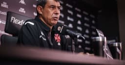 Carille projeta clássico contra o Flamengo e destaca Nuno Moreira