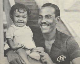 Jarbas é o jogador com mais Fla-Flus na história do Flamengo