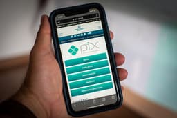 Entenda as novas regras do Pix e seus riscos