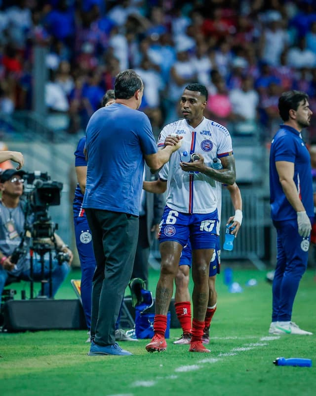 Bahia avança na Libertadores com vitória sobre Boston River