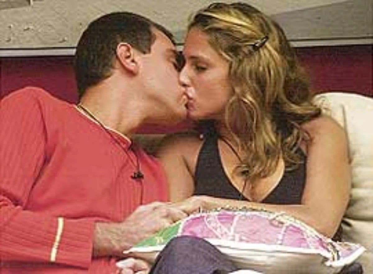 Os primeiríssimos beijos do Big Brother Brasil ao longo dos anos