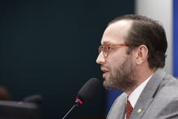 Filipe Barros Assume Presidência da Comissão de Relações Exteriores