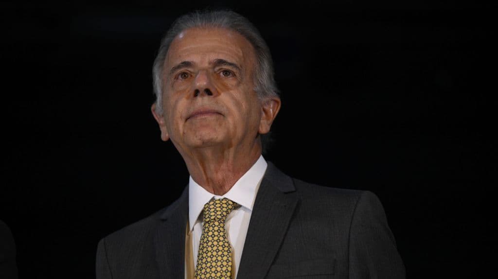 Múcio confirma permanência no cargo até o fim do ano